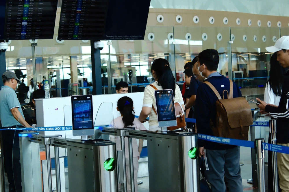tan-son-nhat-6.jpg
