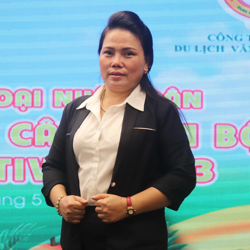 Bùi Thị Tố Trinh.jpg