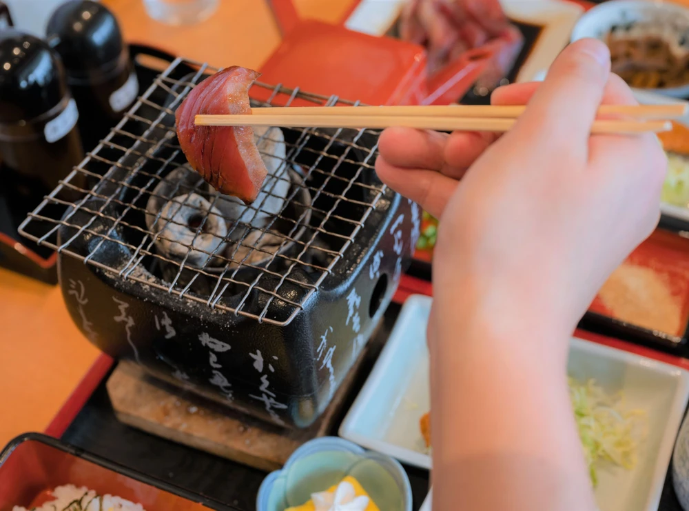 Cá ngừ vằn (katsuo).jpg