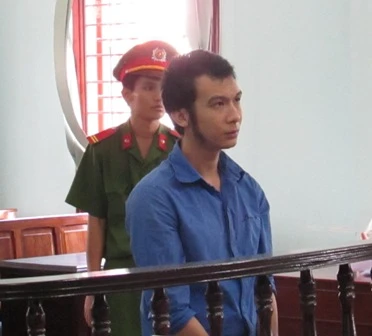 Đâm bạn vì dám chở giúp người yêu về nhà ảnh 1