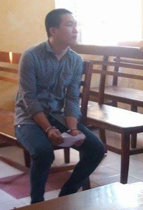 Đi tù vì trộm ba cái… quần jean ảnh 1