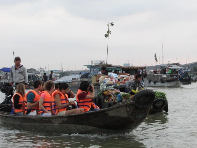 Chợ nổi Cái Răng là di sản văn hóa phi vật thể cấp quốc gia ảnh 2 chợ nổi Cái Răng