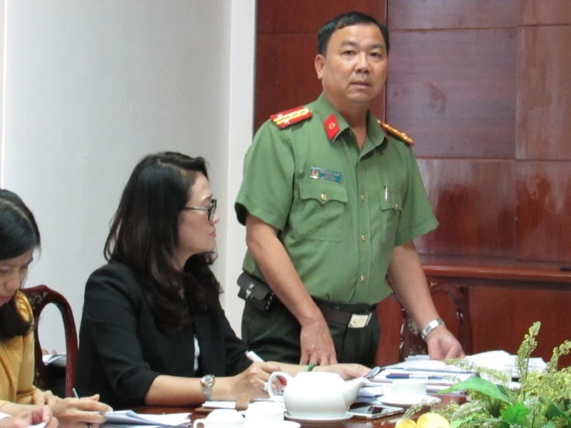 Đại tá Trần Ngọc Hạnh góp ý đi kiểm tra VSATTP