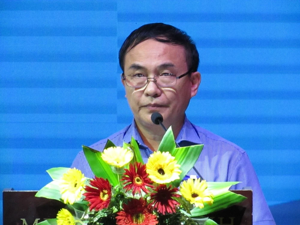 Ông Phạm Văn Ba - Phó chánh văn phòng BCĐ Nhân quyền của Chính phủ tại hội thảo. 