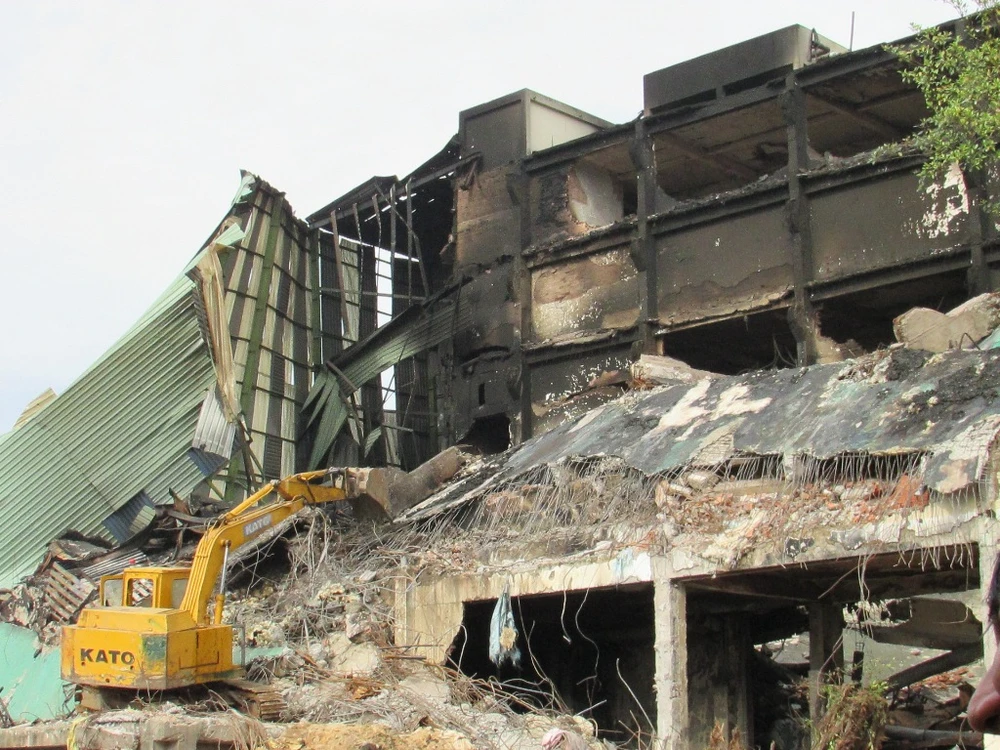 Vụ cháy ở Cần Thơ: Nhiều chiến sĩ bị ngạt khí độc, bỏng ảnh 2