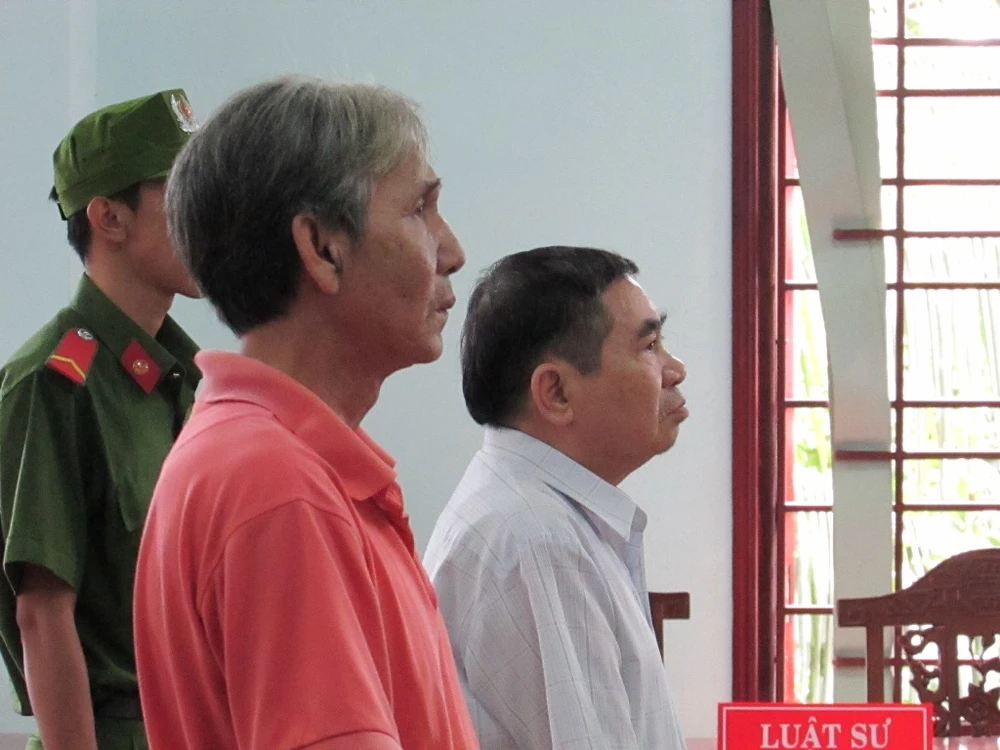 Nguyên hiệu trưởng ở Cần Thơ kêu oan tội tham ô