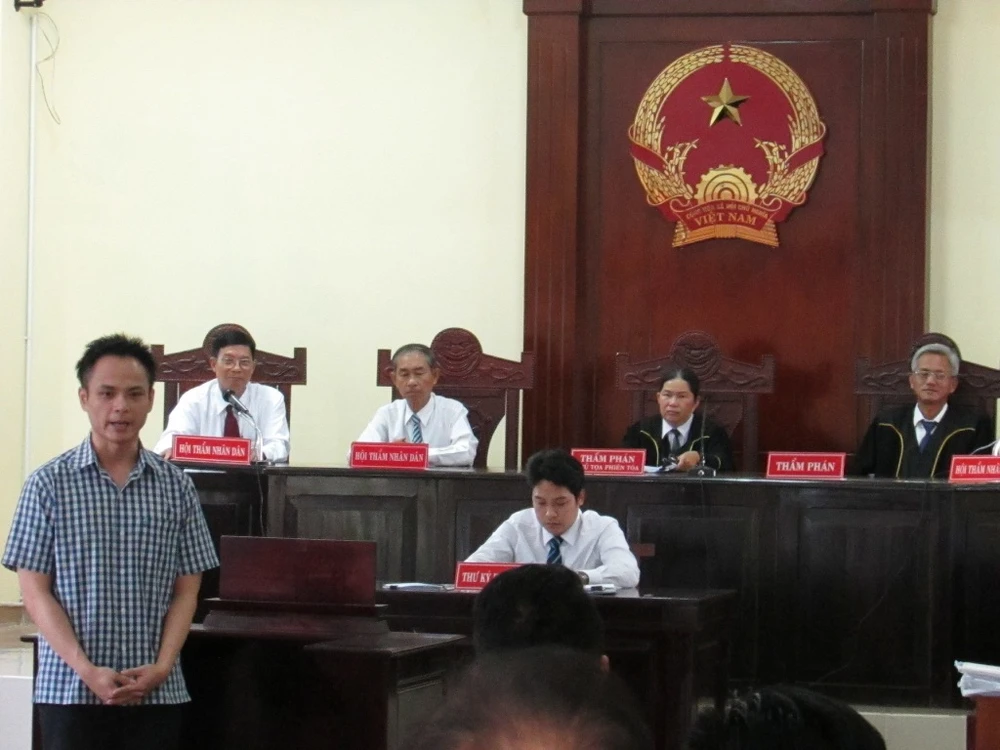 'Nổ' kinh doanh dầu khí, lừa huy động vốn hơn 5 tỉ