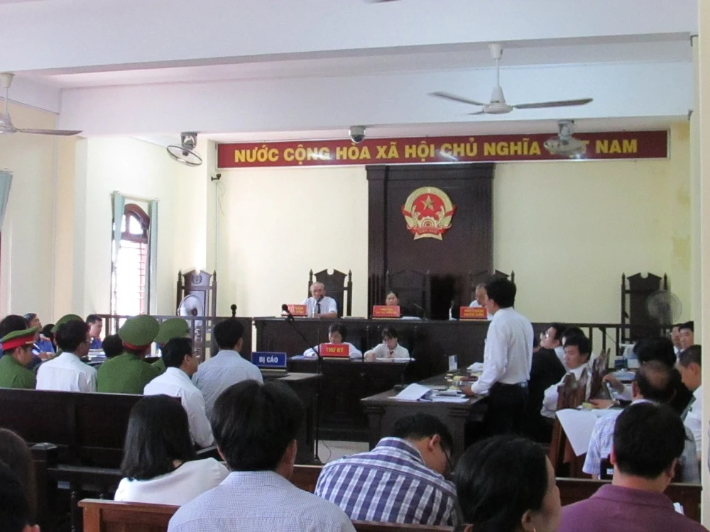 Vụ 3 cán bộ NH: Đại diện ngân hàng đòi hơn 798 tỉ