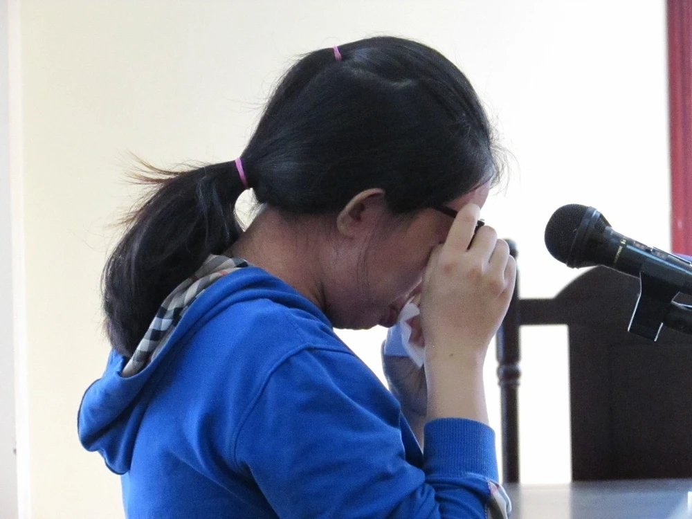 Nhân viên ngân hàng chiếm đoạt hơn 1 tỉ đồng của khách