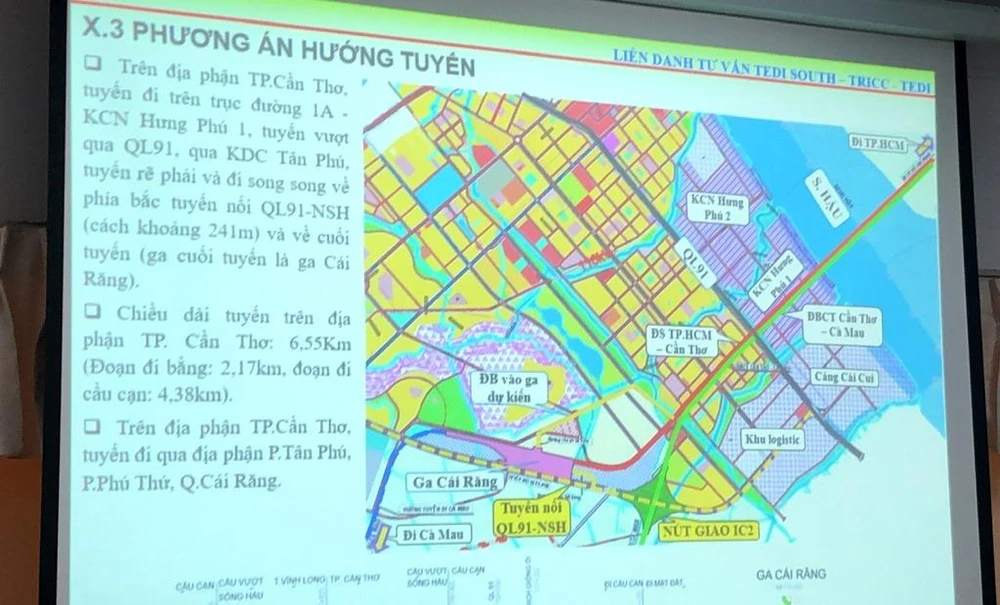 Đơn vị tư vấn đề xuất một số thay đổi trong phương án hướng tuyến tại Cần Thơ. Ảnh: NHẪN NAM