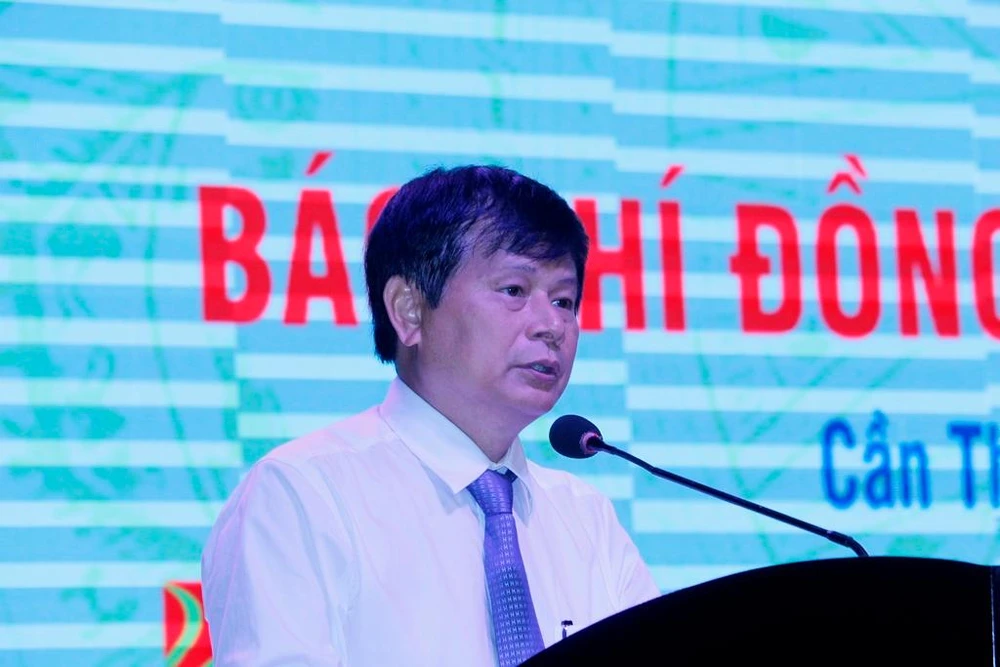 Ông Trần Trọng Dũng – Phó Chủ tịch Hội Nhà báo Việt Nam, Chủ tịch Hội Nhà báo TP.HCM phát biểu. Ảnh: NHẪN NAM