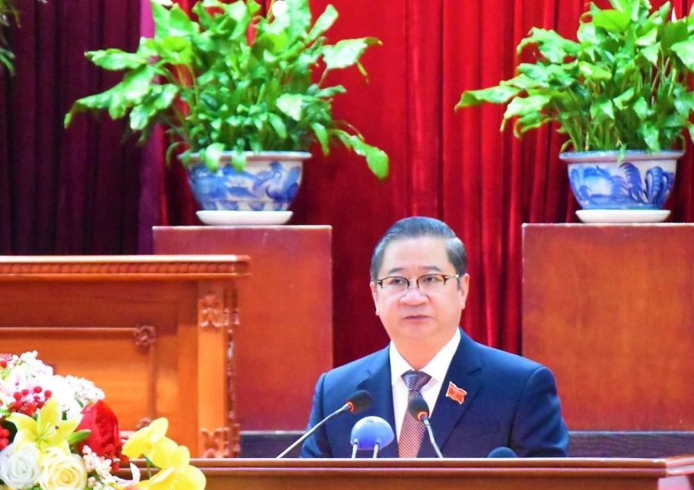 Chủ tịch UBND TP Cần Thơ Trần Việt Trường phát biểu tại Kỳ họp thứ 6 HĐND TP Cần Thơ chiều 8-7. Ảnh: CTV