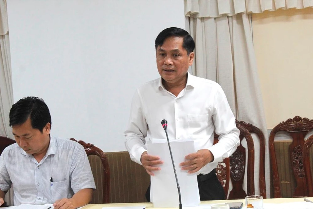 Phó Chủ tịch UBND TP Cần Thơ Nguyễn Văn Hồng phát biểu chỉ đạo tại cuộc họp. Ảnh: NHẪN NAM
