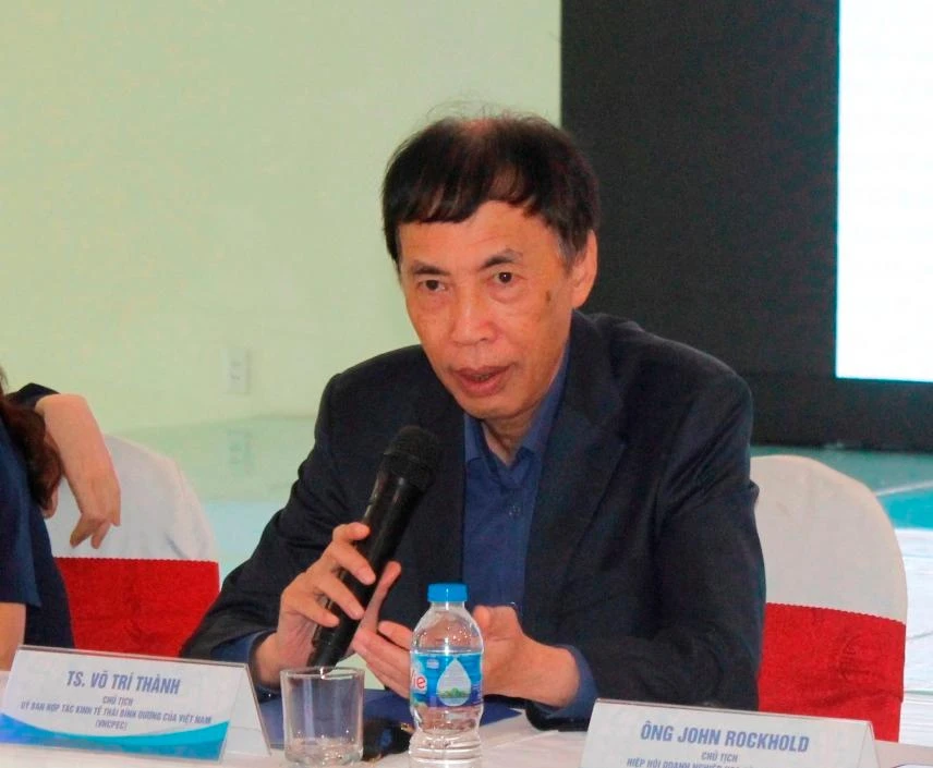 TS Võ Trí Thành phát biểu tại hội nghị. Ảnh: NHẪN NAM