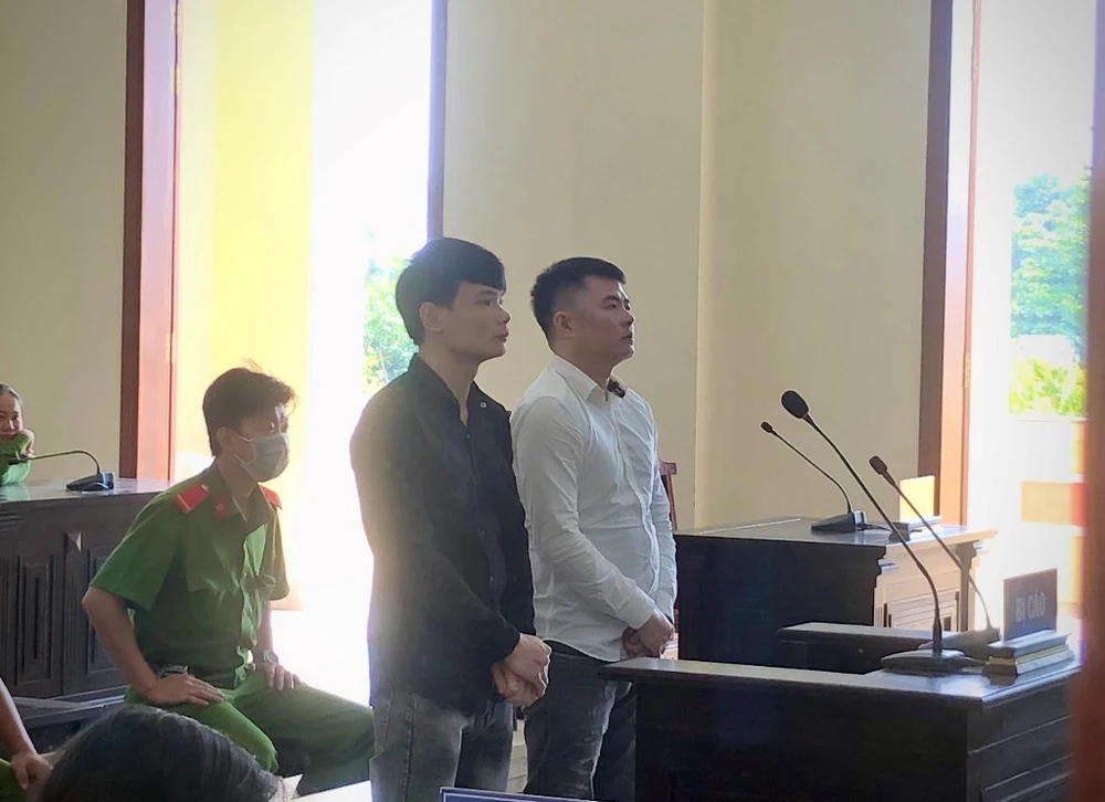 trộm xe lexus của vợ hờ