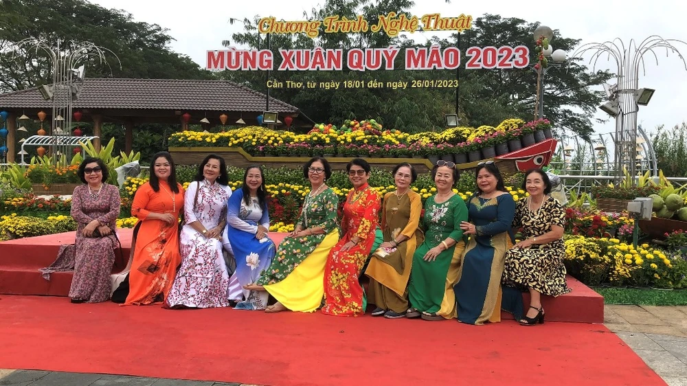 vườn hoa nghệ thuật Cần Thơ 2023