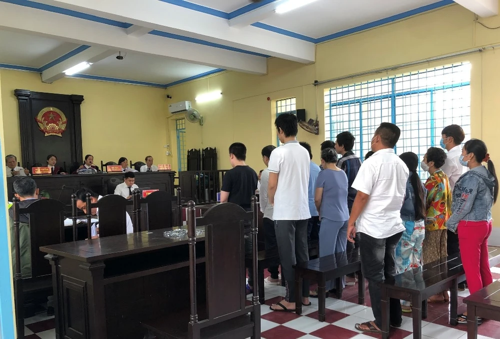  bị cáo chơi số đề hàng chục tỉ