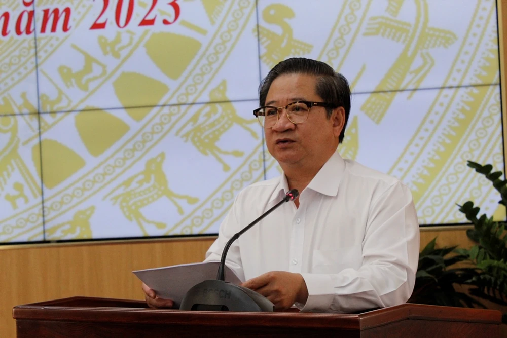 Chủ tịch Cần Thơ Trần Việt Trường