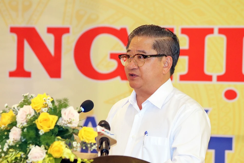 Ông Trần Việt Trường – Chủ tịch UBND TP Cần Thơ phát biểu tại hội nghị. Ảnh: CHÂU ANH