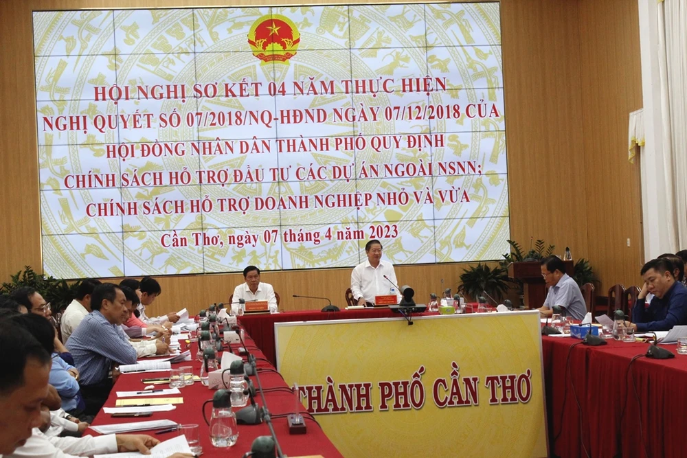 Quang cảnh hội nghị sơ kết Nghị quyết 07/2018 của HĐND TP Cần Thơ. Ảnh: NHẪN NAM