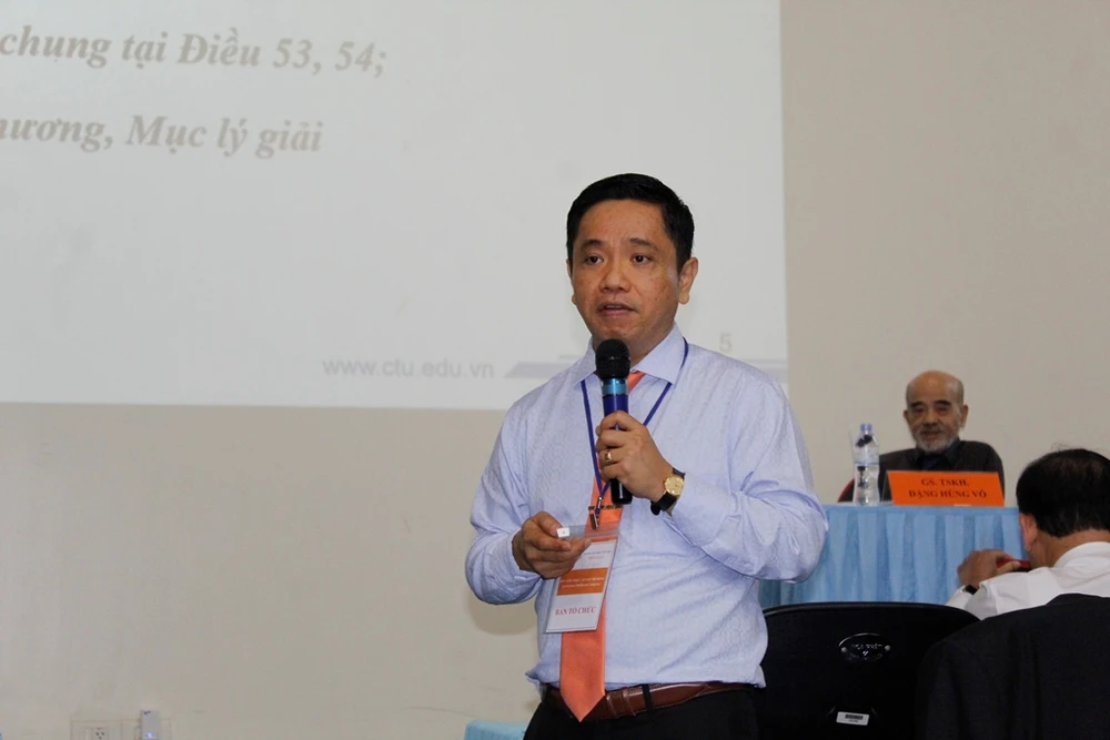 PGS.TS Phan Trung Hiền phát biểu tại hội thảo. Ảnh: NHẪN NAM PGS.TS Phan Trung Hiền phát biểu tại hội thảo. Ảnh: NHẪN NAM