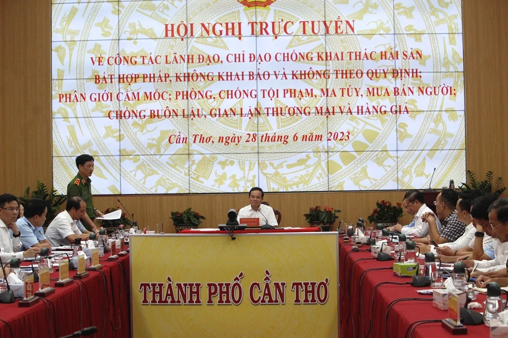 Phó Thủ tướng Trần Lưu Quang chủ trì hội nghị trực tuyến với tỉnh ĐBSCL tại điểm cầu Cần Thơ chiều 28-6. Ảnh: NHẪN NAM