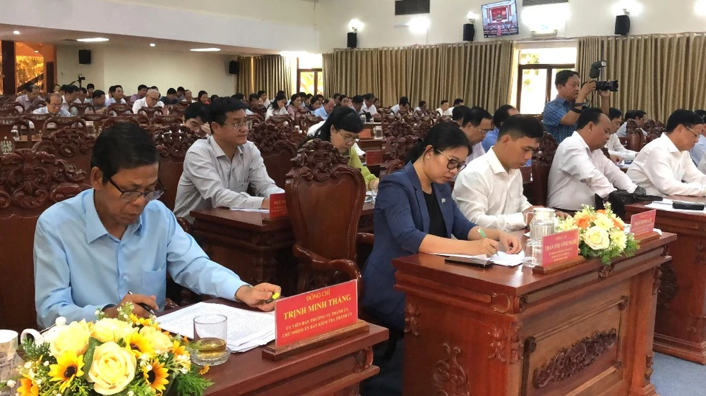 Đại biểu dự Hội nghị BCH Đảng bộ TP Cần Thơ (mở rộng) ngày 29-6. Ảnh: NHẪN NAM