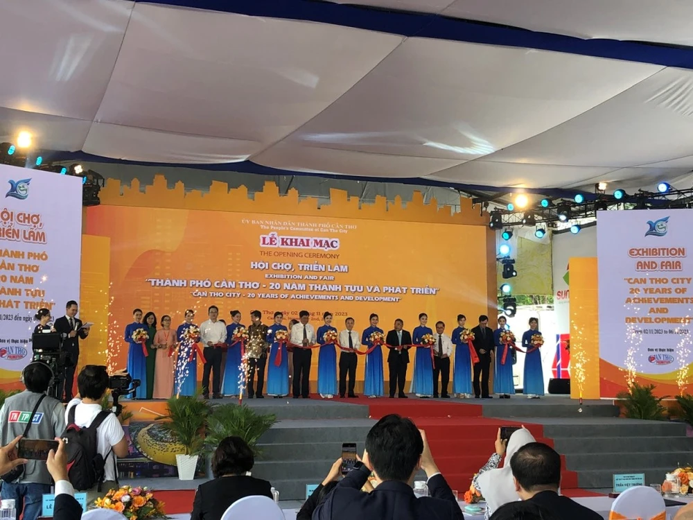 hoi-cho-20-nam-can-tho.-1jpg.jpg
