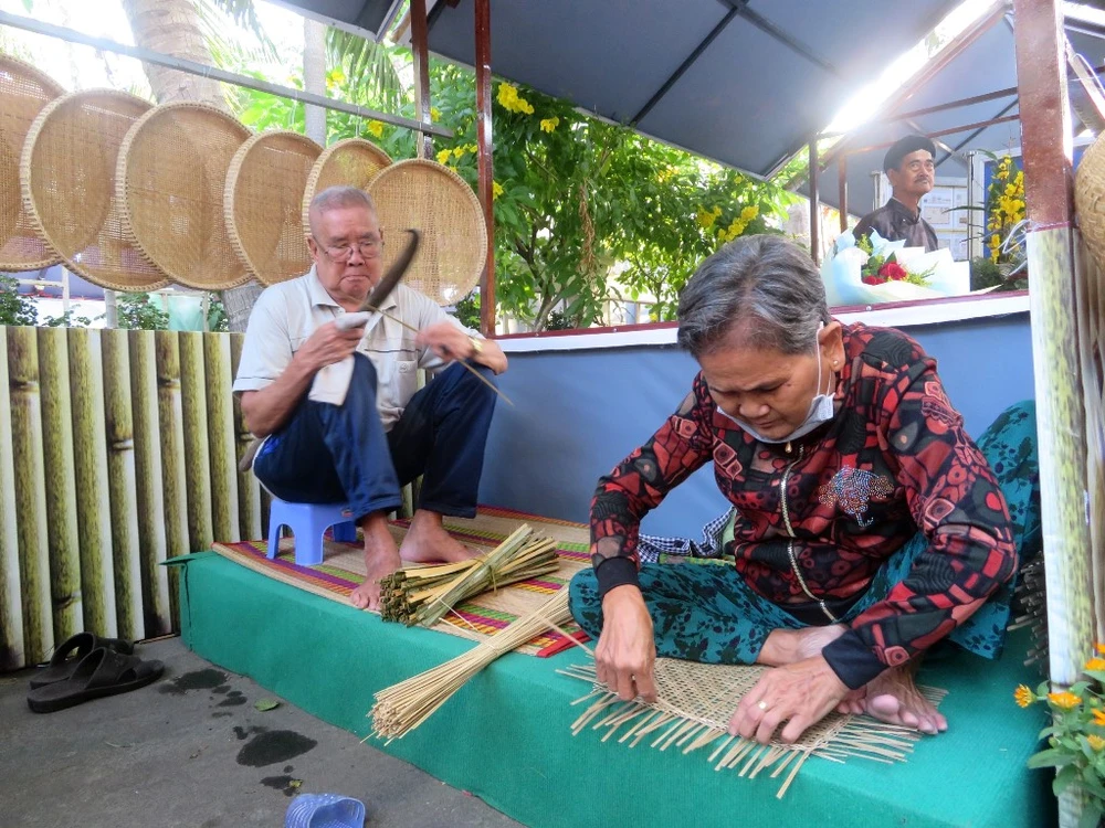 sac-xuan-miet-vuon (9).jpg