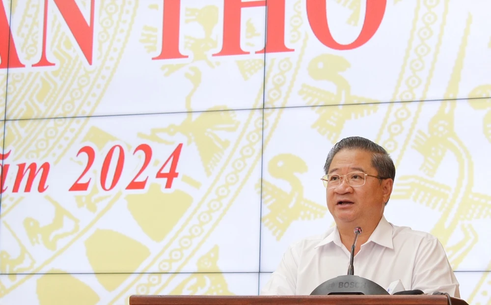 Chủ tịch UBND TP Cần Thơ Trần Việt Trường