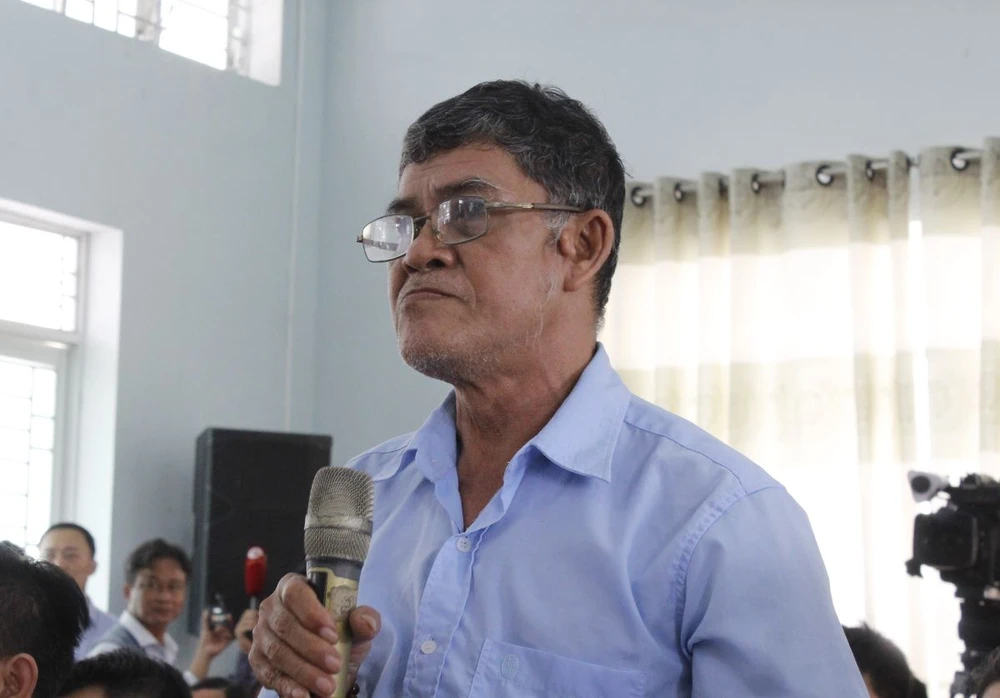 Thủ tướng tiếp xúc cử tri Cần Thơ chiều 12-5.