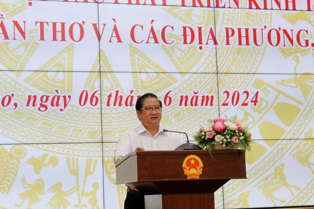 Chủ tịch UBND TP Cần Thơ Trần Việt Trường