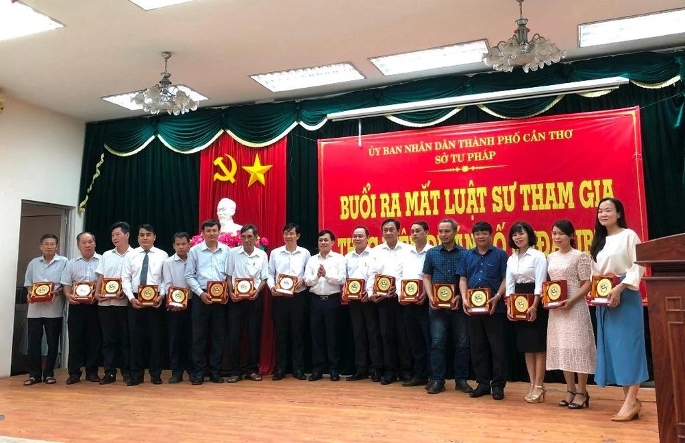 Luật sư TP Cần Thơ tham gia Đề án 02.