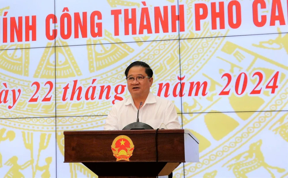 Chủ tịch UBND TP Cần Thơ Trần Việt Trường