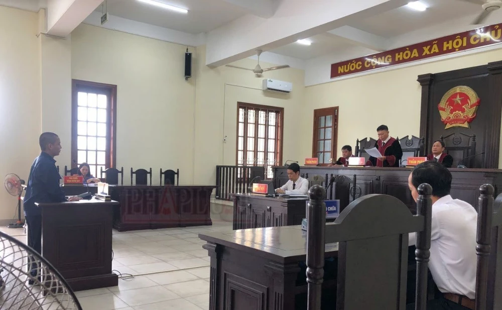 phạm tội hiếp dâm với hai người phụ nữ trên cùng một đoạn đường