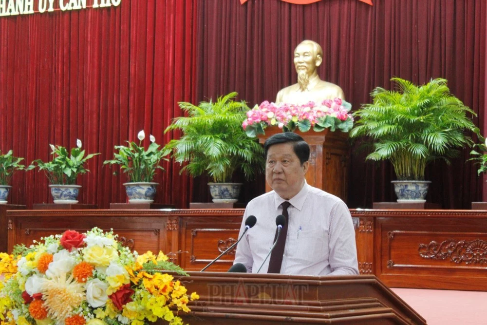 Ông Phạm Văn Hiểu - Phó Bí thư thường trực Thành ủy, Chủ tịch HĐND TP Cần Thơ