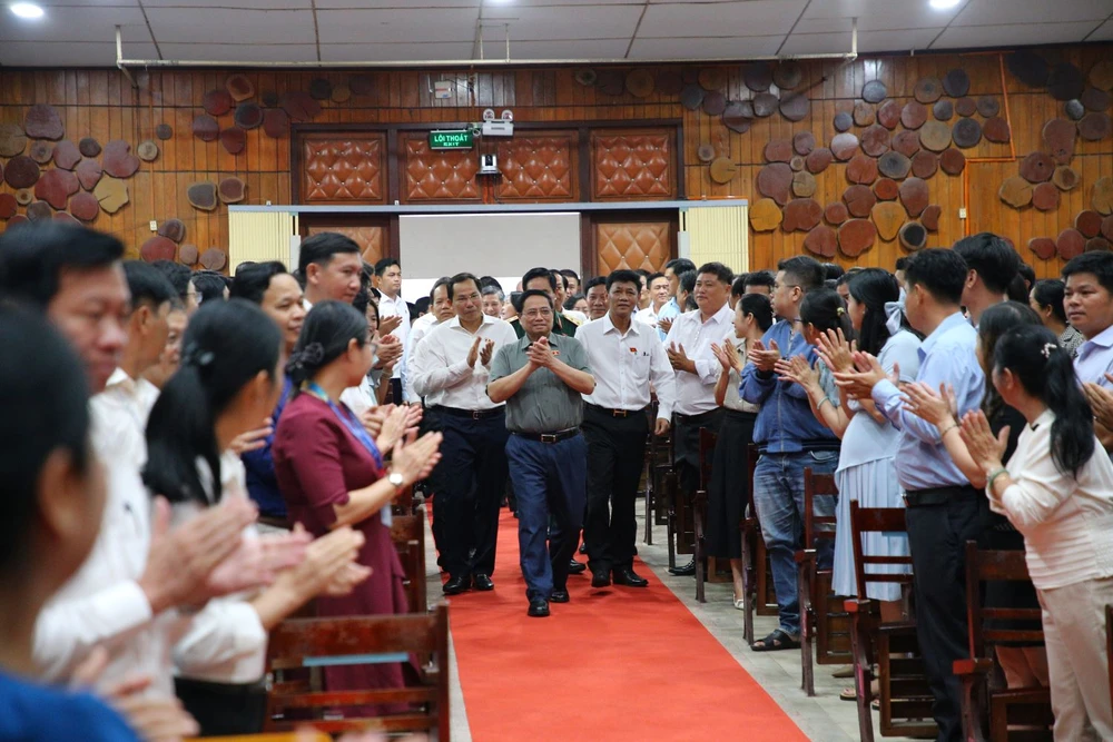 thu-tuong-pham-minh-chinh-tiep-xuc-cu-tri-tp-can-tho (4).jpg