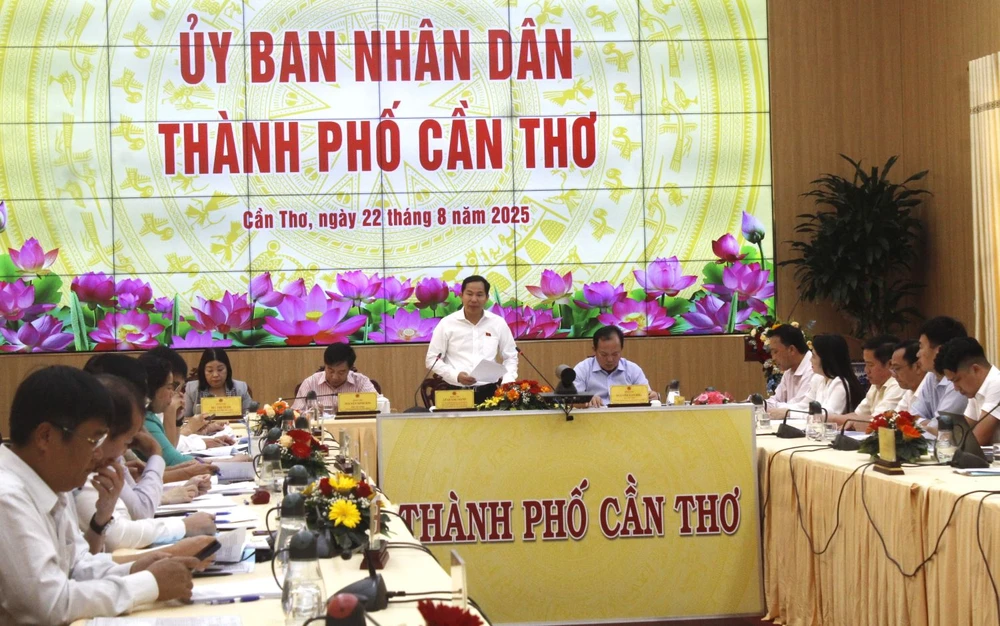 Quốc hội giám sát tại TP Cần Thơ