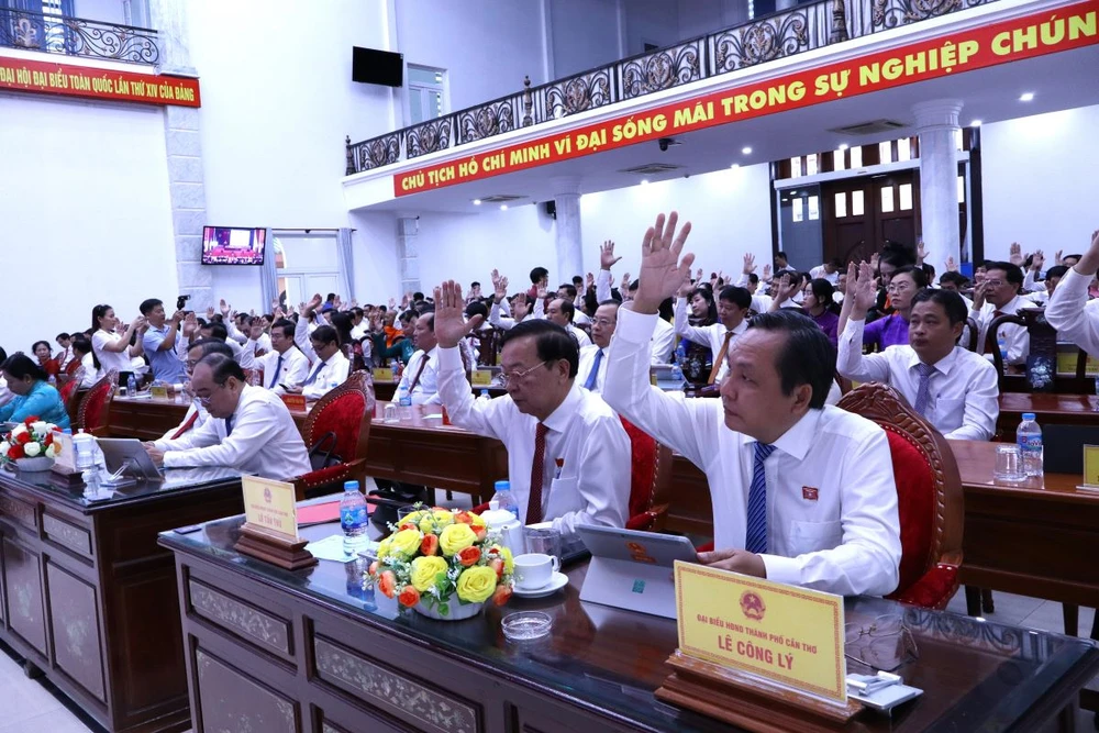 Kỳ họp HĐND TP Cần Thơ.