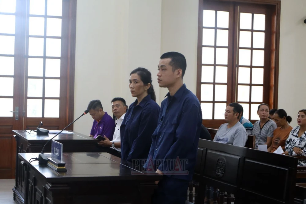 lừa đảo bằng hình thức vay mua hàng trả góp