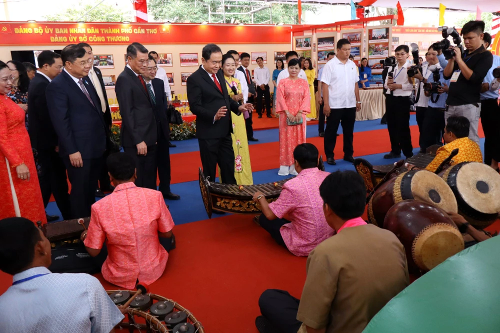 dai-hoi-dang-bo-tp-can-tho (11).JPG