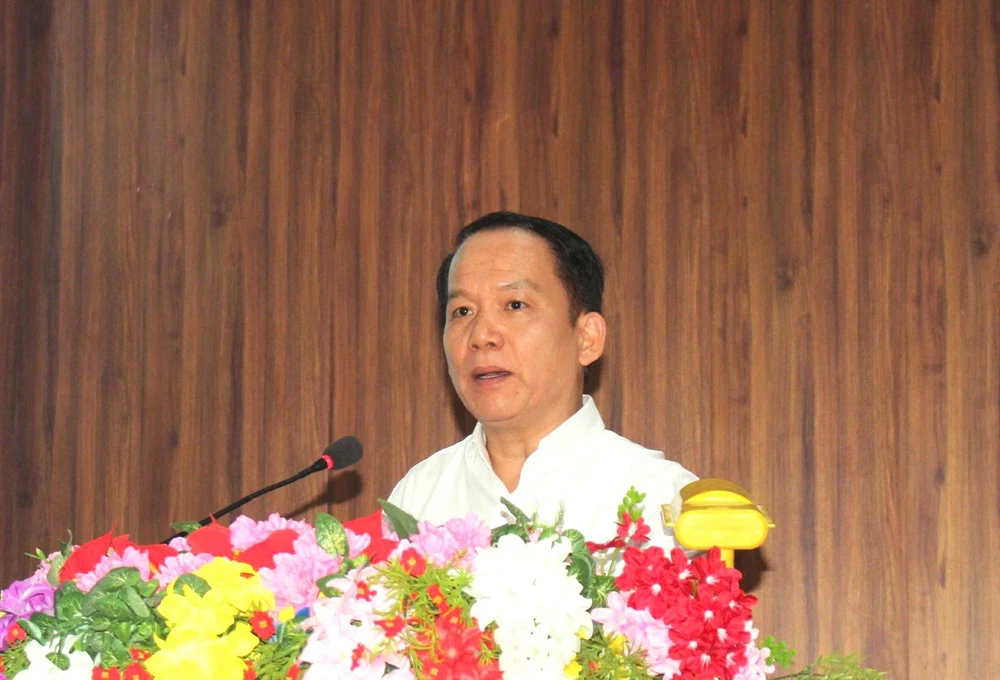 ung-cu-dbqh-can-tho-hoang-thanh-tung.jpg