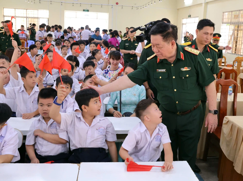 dai-tuong-nguyen-trong-nghia (4).jpg