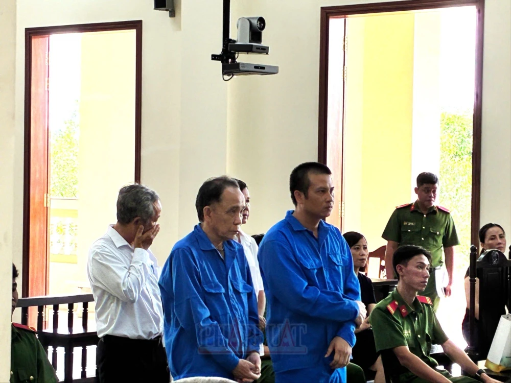 can-tho-can-bo-ban-nen-tai-dinh-cu-khong-keu-oan.jpg
