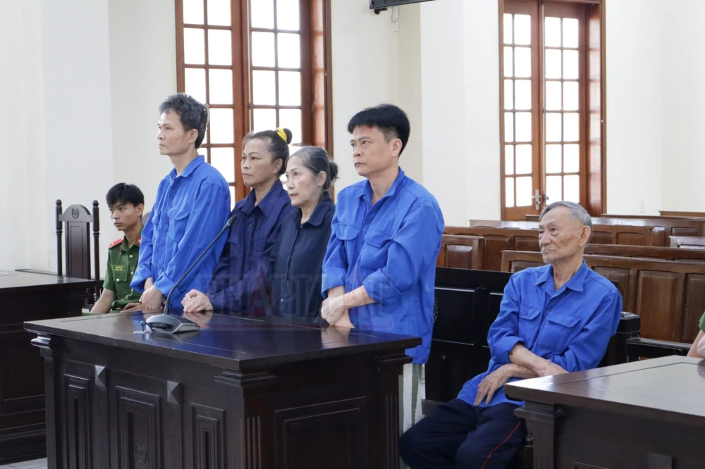 tuyen-an-cuu-tong-giam-doc-tai-chinh-cao-su-vi-pham-quy-dinh-cho-vay.jpg
