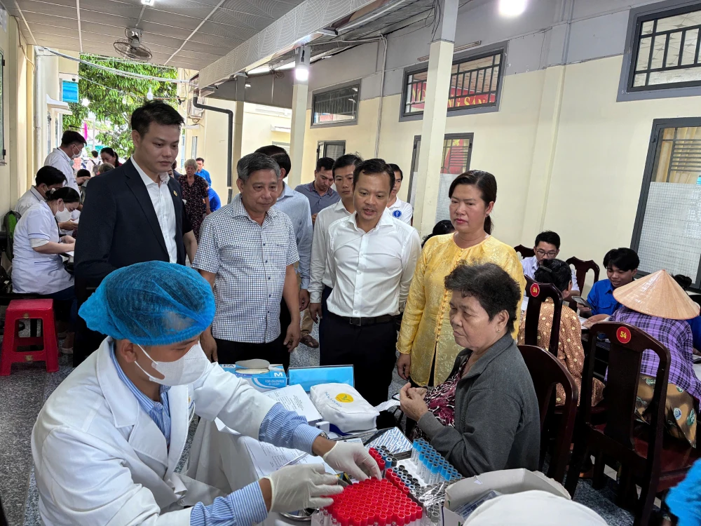 can-tho-kham-suc-khoe-toan-dan-12.jpg