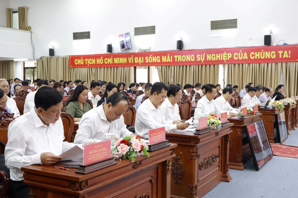 thanh-uy-can-tho-1.jpg