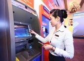Miễn phí chuyển tiền, rút tiền ATM: Lợi nhiều đường
