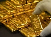 Giá vàng lại tăng dựng đứng, phá vỡ mốc 1.600 USD