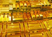 Giá vàng thế giới giảm thê thảm